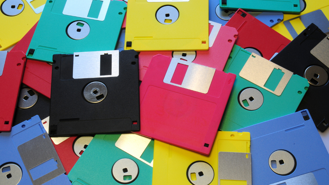 Surprise: Planes still use floppy disks 😬